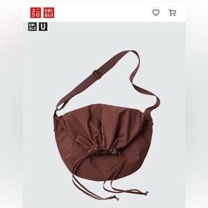 Uniqlo U Drawstring Shoulder Bag